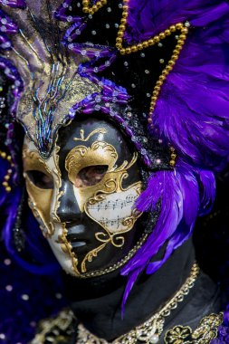 geleneksel Venedik karnaval maskesi