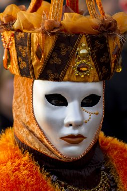 geleneksel Venedik karnaval maskesi