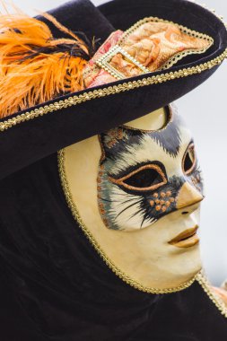 geleneksel Venedik karnaval maskesi