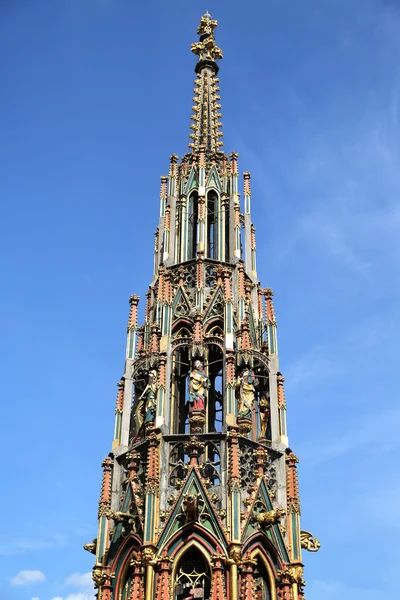 Bela fonte em Nuremberga, Alemanha — Fotografia de Stock