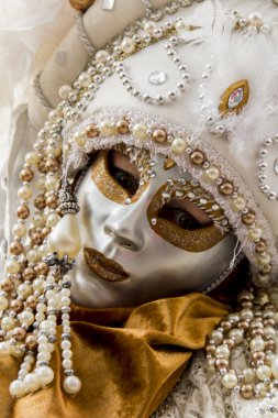 Venedik karnaval maskesi