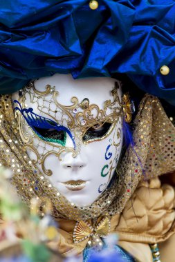 geleneksel Venedik karnaval maskesi