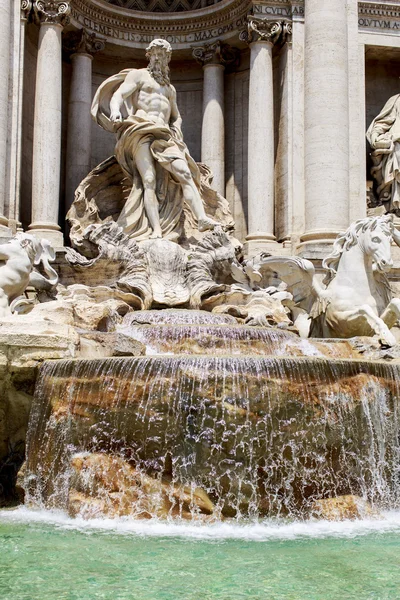 Trevi fontein in Rome, Italië — Stockfoto