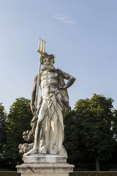 Standbeeld van Neptunus in paleis nymphenburg, München — Stockfoto
