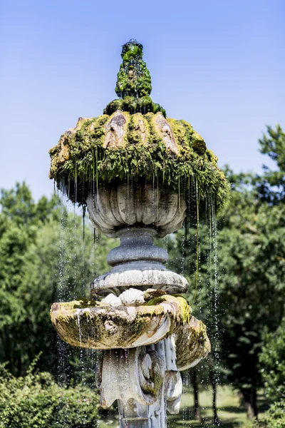 Fontein op villa pamphili in rome — Stockfoto