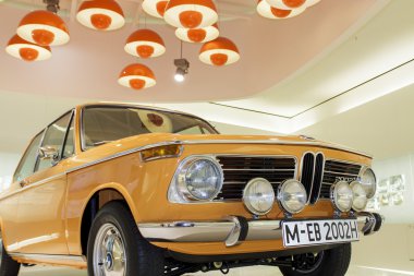 bmw Müzesi, Münih BMW 2002 ti (1968)