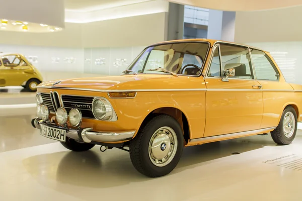 BMW 2002 TI (1968) в Музее BMW, Мюнхен — стоковое фото