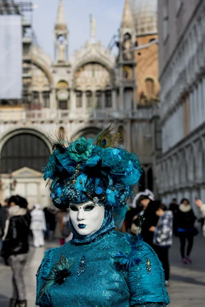 Geleneksel Venedik karnaval maskesi — Stok fotoğraf