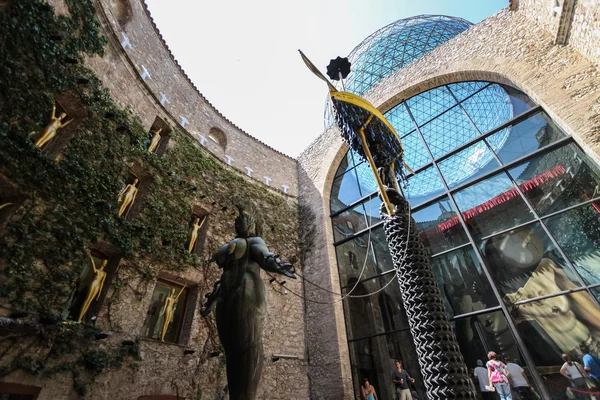 Dali museum in figueres, spanien — Stockfoto