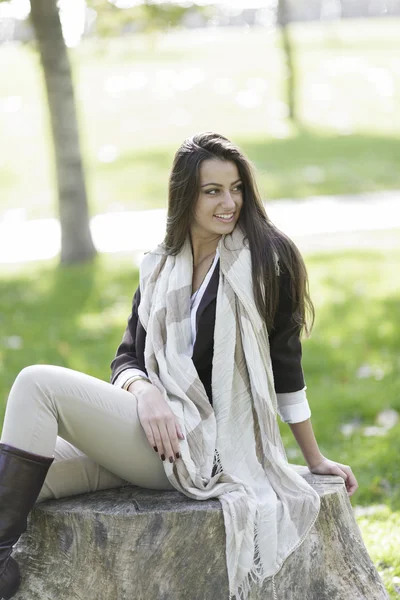 Mujer joven — Foto de Stock