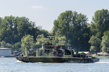 nehir mayın tarlası