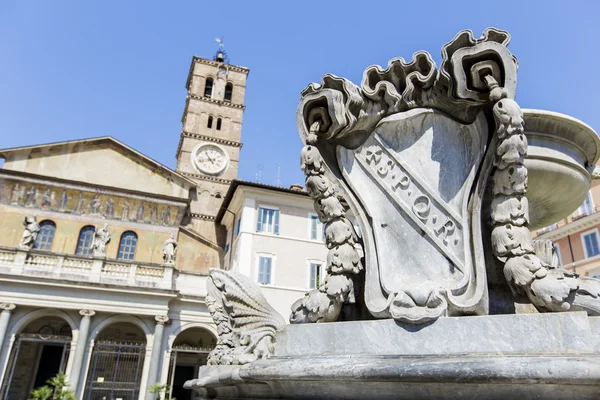 Piazza di santa maria v trastevere v Římě, Itálie — Stock fotografie