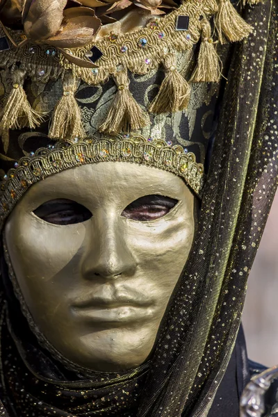 Máscara tradicional de carnaval veneziano — Fotografia de Stock