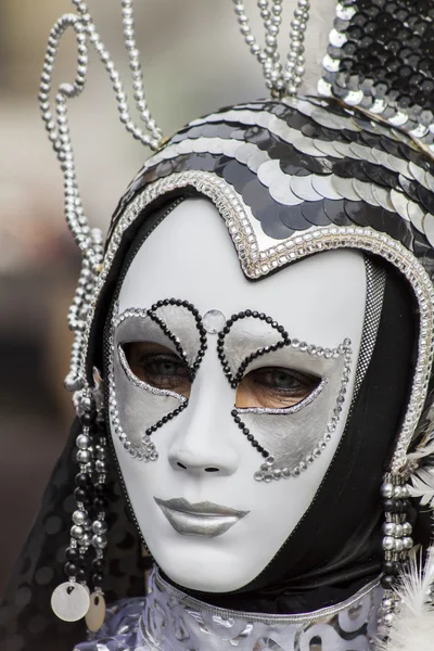 Máscara tradicional de carnaval veneziano — Fotografia de Stock