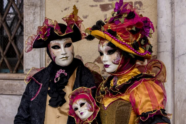 Traditionell venetiansk karneval masker — Stockfoto