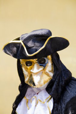 Venedik karnaval maskesi