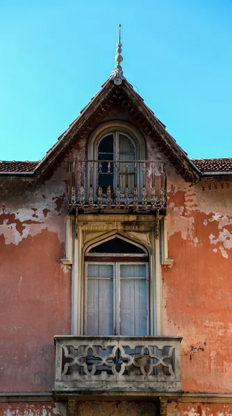 Oud huis in sintra, portugal — Stockfoto