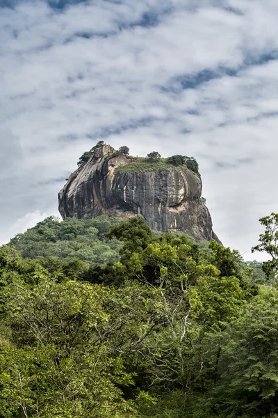 Fortezza rocciosa di Sigiriya a Matale, Sri Lanka — Foto Stock