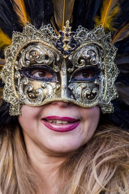 Venedik karnaval maskesi