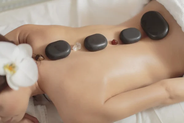 Hot stone massage terapi — Stockfoto