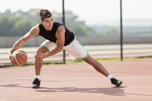 Jugador de baloncesto — Foto de Stock