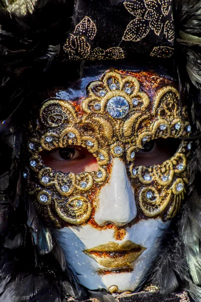 Máscara de carnaval veneciana tradicional —  Fotos de Stock