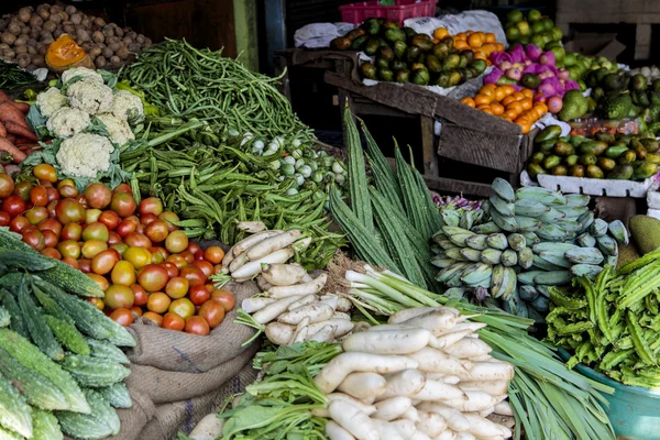 Vista de perto dos legumes frescos — Fotografia de Stock