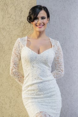 Gelin duvar tarafından