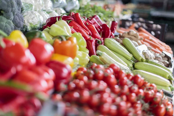 Vegetables on the market — Stock Photo, Image