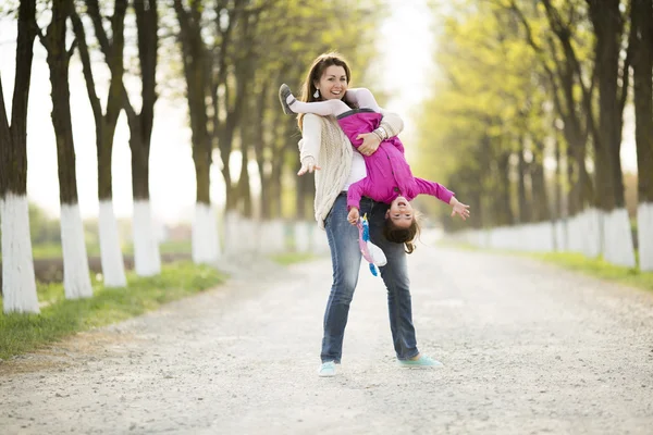 Mother and daughter having fun — Stock Photo, Image