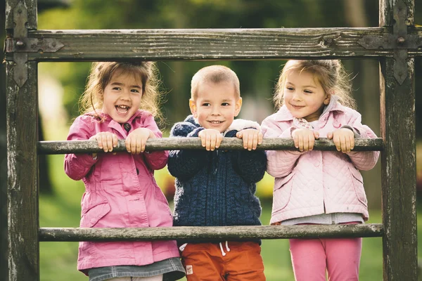 Kids having fun — Stock Photo, Image