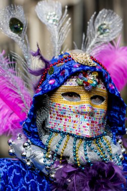 geleneksel Venedik karnaval maskesi