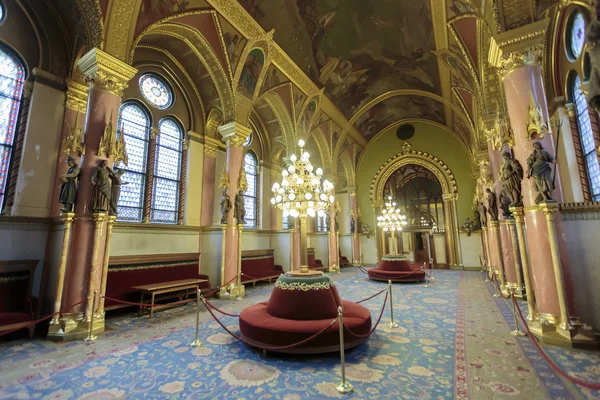 Edifício do Parlamento húngaro em Budapeste — Fotografia de Stock