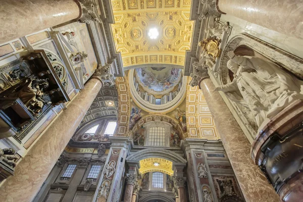 St. peter kathedraal in Vaticaan — Stockfoto