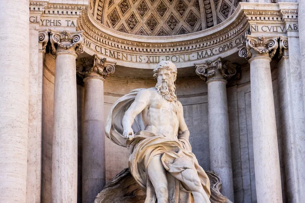 Fontana di Trevi v Římě — Stock fotografie