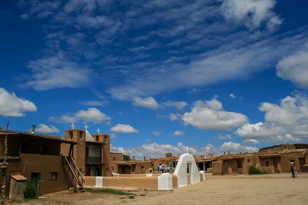 San Geronimo Kapel i Taos Pueblo, USA - Stock-foto