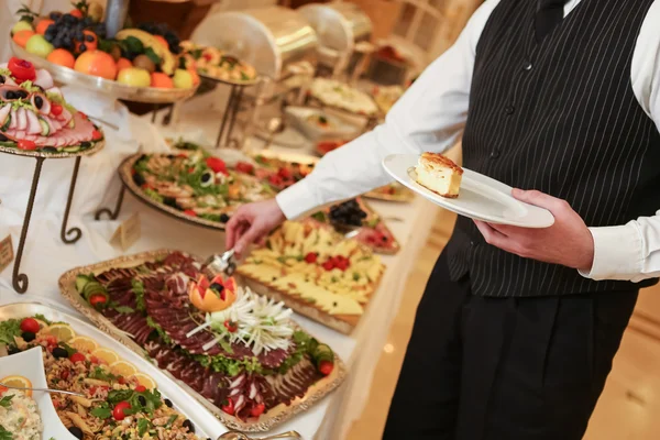 Comida na mesa — Fotografia de Stock