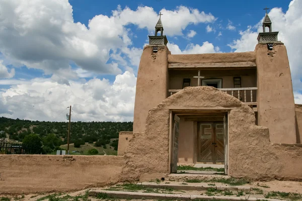 Церковь Сан-Хосе-де-Грасиа в Лас-Трампасе, Нью-Мексико — стоковое фото