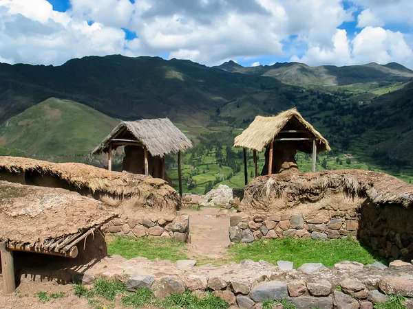 Pueblo en Valle Sagrado en Perú — Foto de Stock