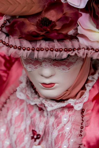 Traditional venetian carnival mask — Stock Photo, Image
