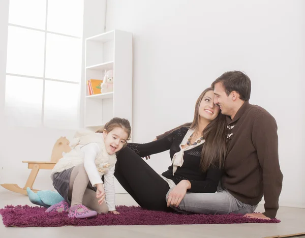 Glückliche Familie — Stockfoto