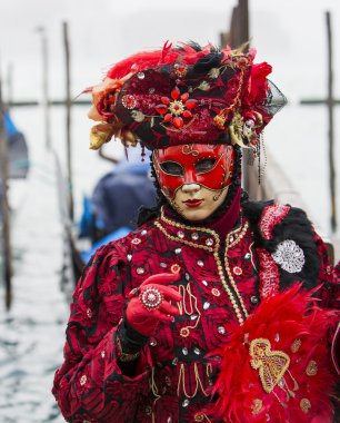 Venedik karnaval maskesi