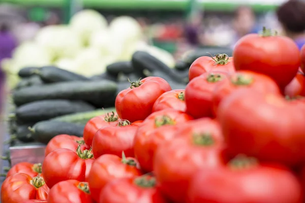 Verse groenten op de markt — Stockfoto