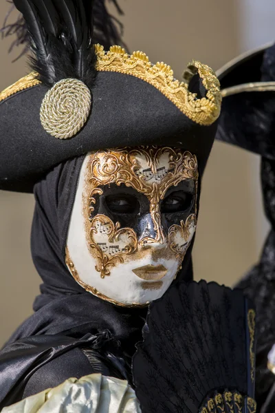 Máscara de carnaval veneciana tradicional — Foto de Stock