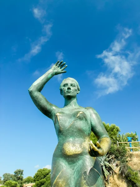 Fiskarnas hustru skulptur i lloret de mar, Spanien — Stockfoto