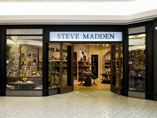 Steve madden sklep — Zdjęcie stockowe