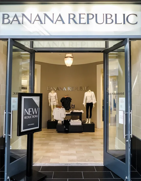 Banana Republic store — Stock Photo, Image