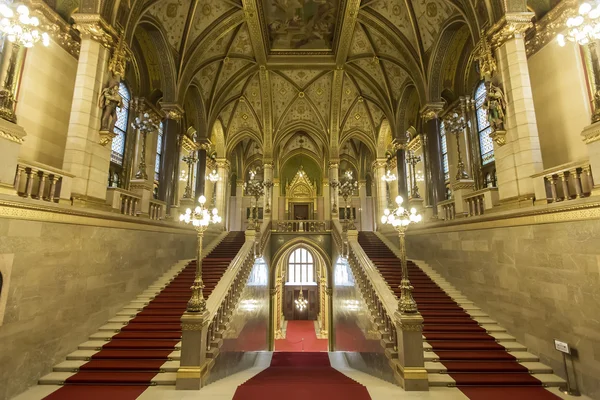 Edificio del Parlamento húngaro en Budapest — Foto de Stock