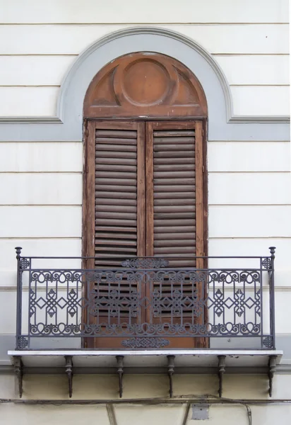 Old siclian window — Stock Photo, Image