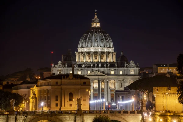 Vista Del Atardecer Basílica San Pedro Ciudad Del Vaticano Roma —  Fotos de Stock